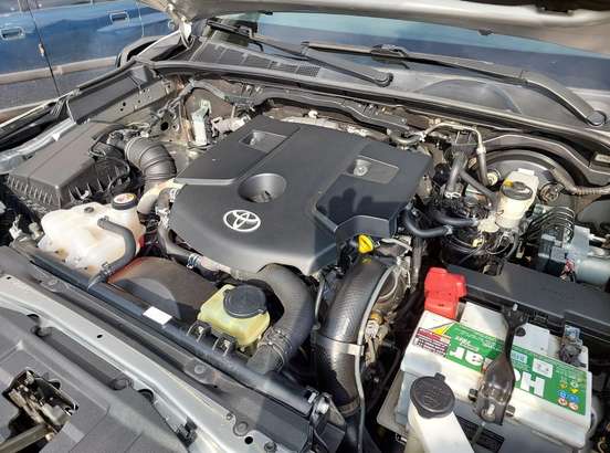 TOYOTA-HILUX SW4-2018