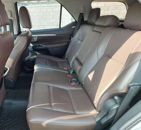 TOYOTA-HILUX SW4-2018