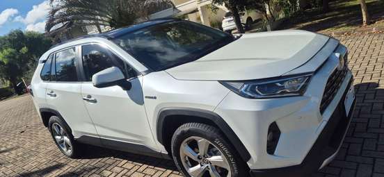 TOYOTA-RAV4-2019