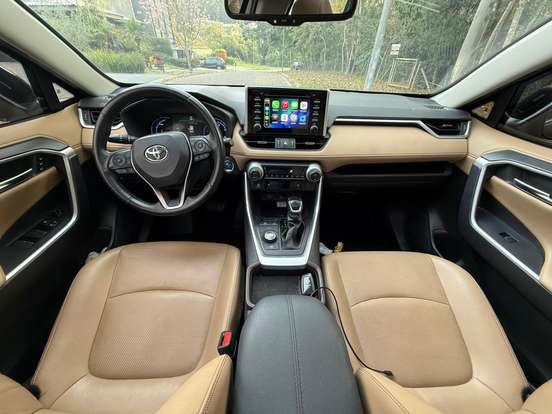 TOYOTA-RAV4-2020