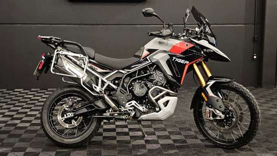 TRIUMPH-TIGER 900 RALLY PRO-2024