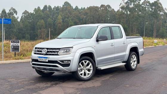 VOLKSWAGEN AMAROK 3.0 V6 TDI DIESEL HIGHLINE CD 4MOTION AUTOMÁTICO