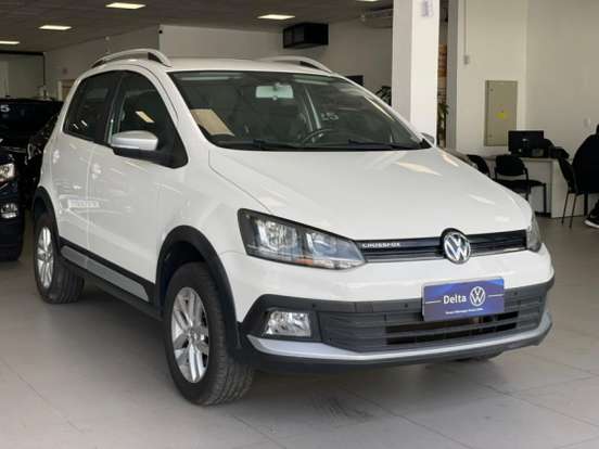 VOLKSWAGEN-CROSSFOX-1.6 MSI FLEX 16V 4P AUTOMATIZADO VOLKSWAGEN-CROSSFOX-2015