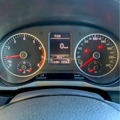 VOLKSWAGEN-FOX-2019