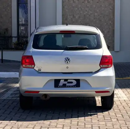 VOLKSWAGEN-GOL-2015