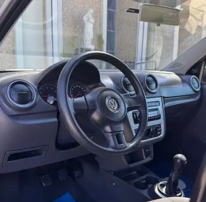 VOLKSWAGEN-GOL-2015