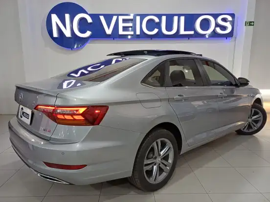VOLKSWAGEN-JETTA-2019