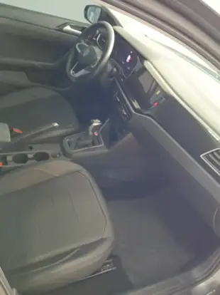 VOLKSWAGEN-POLO-2025