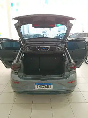 VOLKSWAGEN-POLO-2025