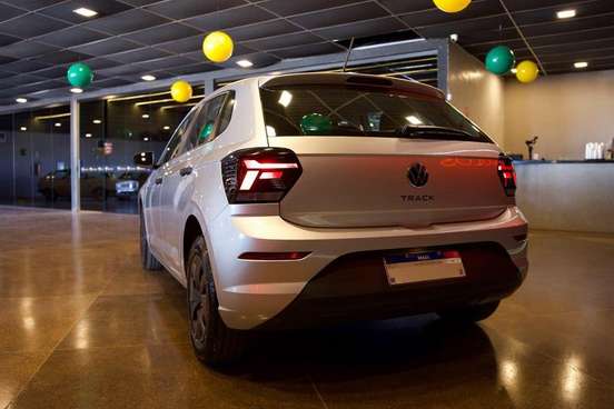 VOLKSWAGEN-POLO-2025