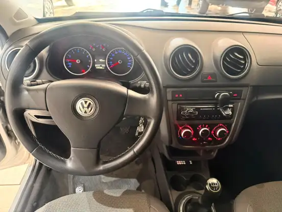 VOLKSWAGEN-SAVEIRO-2011