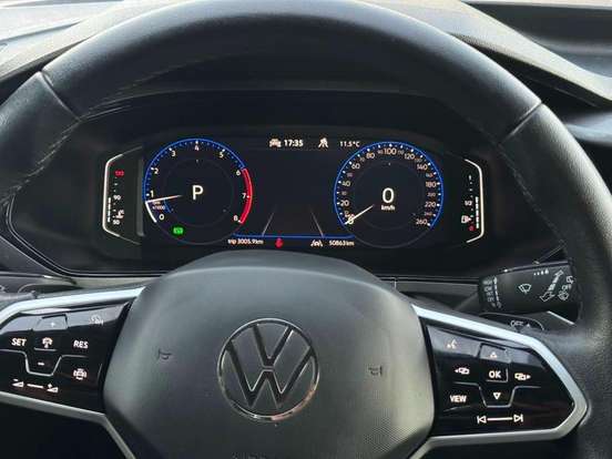 VOLKSWAGEN-TAOS-2024