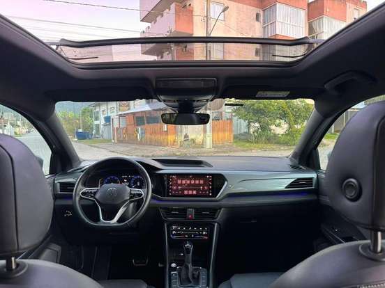 VOLKSWAGEN-TAOS-2024