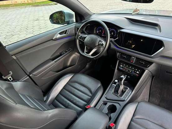 VOLKSWAGEN-TAOS-2024
