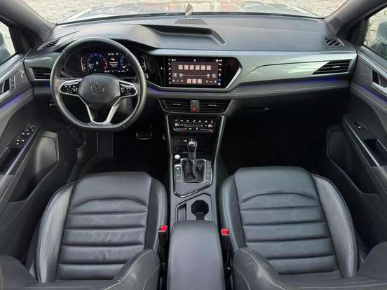 VOLKSWAGEN-TAOS-2024