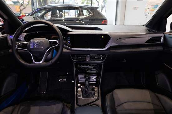 VOLKSWAGEN-TAOS-1.4 250 TSI TOTAL FLEX HIGHLINE AUTOMÁTICO VOLKSWAGEN-TAOS-2025