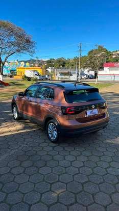 VOLKSWAGEN-T-CROSS-2020