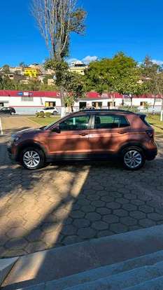 VOLKSWAGEN-T-CROSS-1.0 200 TSI TOTAL FLEX AUTOMÁTICO VOLKSWAGEN-T-CROSS-2020