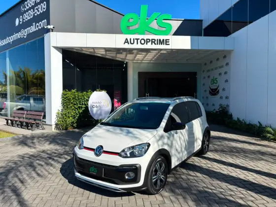 VOLKSWAGEN UP 1.0 170 TSI TOTAL FLEX XTREME 4P MANUAL VOLKSWAGEN UP 1.0 170 TSI TOTAL FLEX XTREME 4P MANUAL