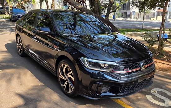 VOLKSWAGEN-JETTA-2023