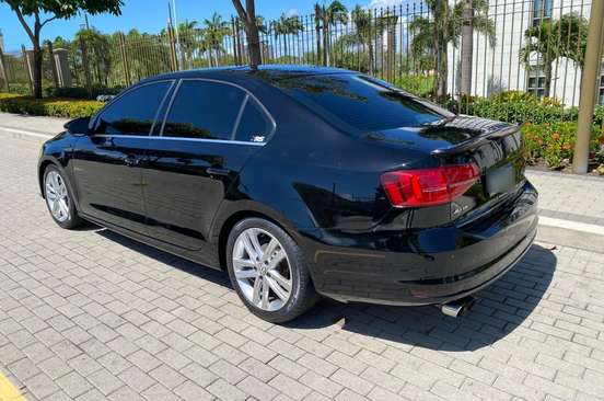 VOLKSWAGEN-JETTA-2017