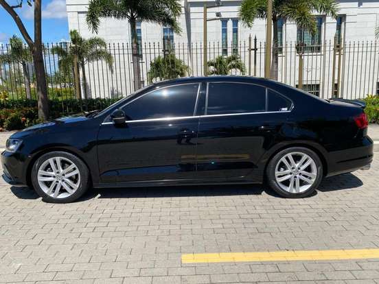 VOLKSWAGEN-JETTA-2.0 TSI HIGHLINE 211CV GASOLINA 4P TIPTRONIC VOLKSWAGEN-JETTA-2017