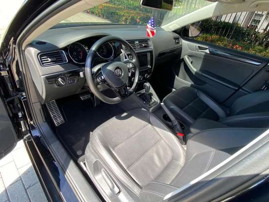 VOLKSWAGEN-JETTA-2.0 TSI HIGHLINE 211CV GASOLINA 4P TIPTRONIC VOLKSWAGEN-JETTA-2017
