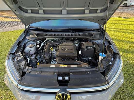 VOLKSWAGEN-NIVUS-1.0 200 TSI TOTAL FLEX HIGHLINE AUTOMÁTICO VOLKSWAGEN-NIVUS-2025