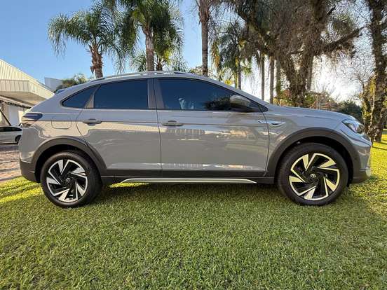 VOLKSWAGEN-NIVUS-1.0 200 TSI TOTAL FLEX HIGHLINE AUTOMÁTICO VOLKSWAGEN-NIVUS-2025