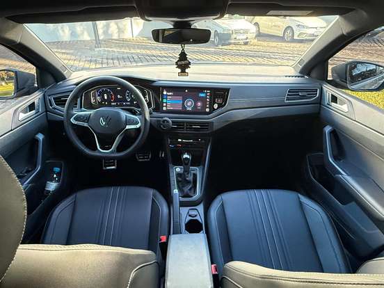 VOLKSWAGEN-NIVUS-1.0 200 TSI TOTAL FLEX HIGHLINE AUTOMÁTICO VOLKSWAGEN-NIVUS-2025