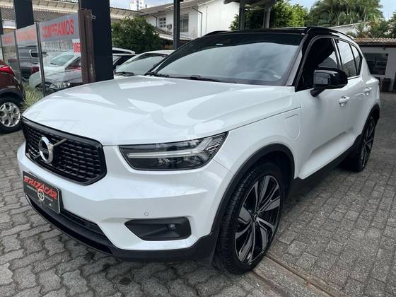 VOLVO XC40 1.5 T5 RECHARGE R-DESIGN GEARTRONIC