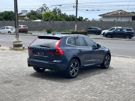 VOLVO-XC60-2.0 T5 GASOLINA MOMENTUM AWD GEARTRONIC VOLVO-XC60-2018