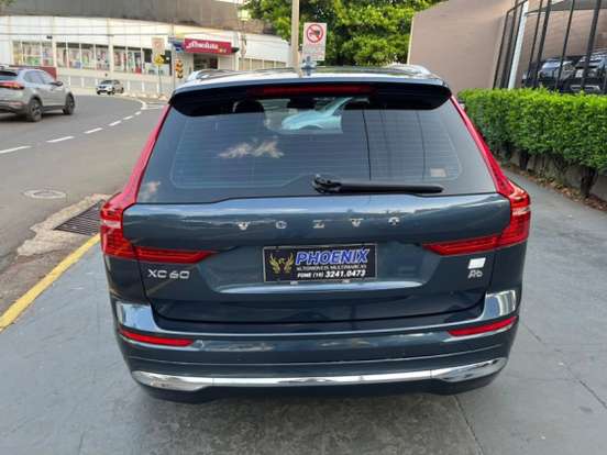 VOLVO-XC60-2021