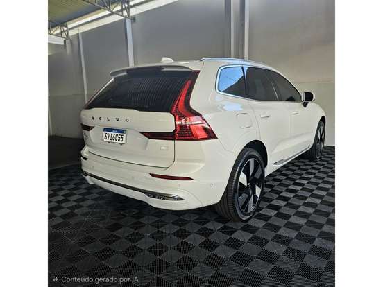 VOLVO-XC60-2023