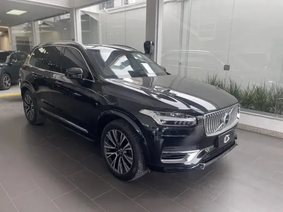 VOLVO XC90 2.0 T8 HYBRID MOMENTUM AWD GEARTRONIC VOLVO XC90 2.0 T8 HYBRID MOMENTUM AWD GEARTRONIC