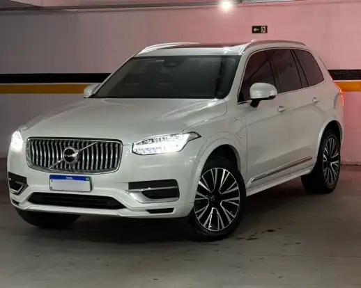 VOLVO-XC90-2022