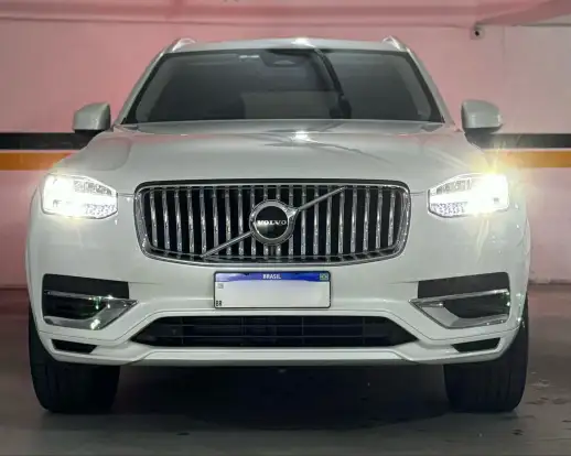 VOLVO-XC90-2022