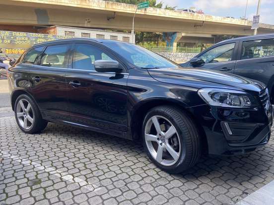 VOLVO-XC60-2.0 T5 R DESIGN TURBO GASOLINA 4P AUTOMÁTICO VOLVO-XC60-2014