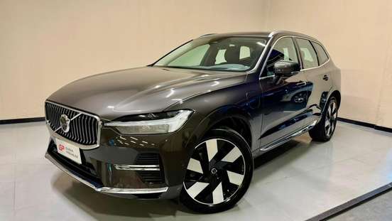 VOLVO-XC60-2023