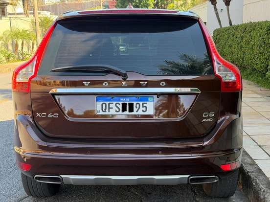 VOLVO-XC60-2.4 D5 KINETIC DIESEL AWD 4P AUTOMÁTICO VOLVO-XC60-2016