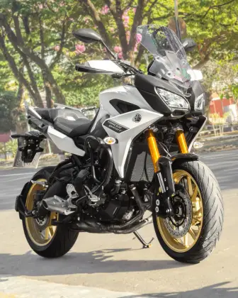 YAMAHA MT-09 TRACER YAMAHA MT-09 TRACER