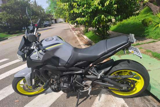 YAMAHA-MT-09-2018