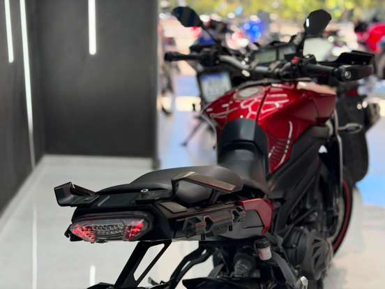 YAMAHA-MT-09 YAMAHA-MT-09-2016