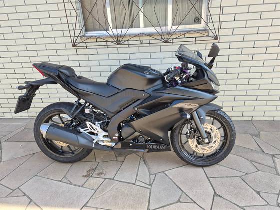 YAMAHA YZF R15 