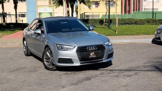 AUDI A4 2.0 TFSI ATTRACTION GASOLINA 4P S TRONIC