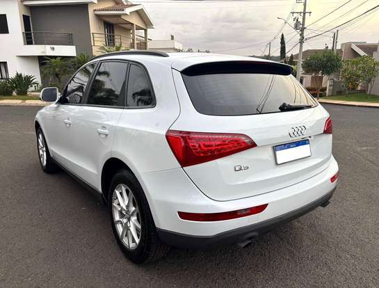 AUDI-Q5-2.0 TFSI AMBIENTE 16V 211CV GASOLINA 4P AUTOMÁTICO AUDI-Q5-2011
