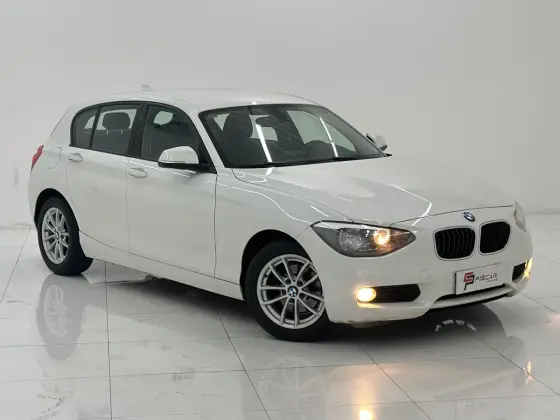 BMW 116i 1.6 16V TURBO GASOLINA 4P AUTOMÁTICO BMW 116i 1.6 16V TURBO GASOLINA 4P AUTOMÁTICO