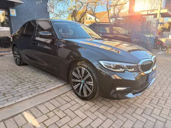 BMW-320i-2021
