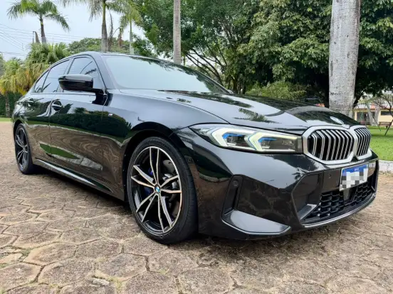 BMW-320i-2022