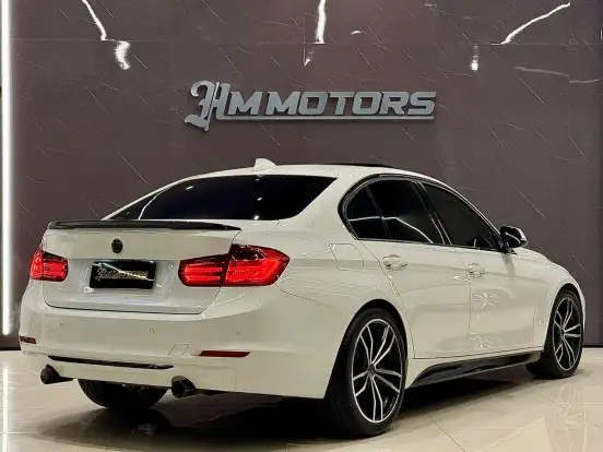 BMW-335i-2012